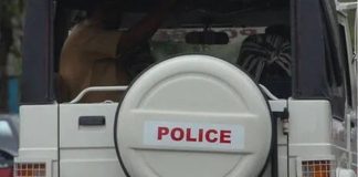 മകളെ പിറകെ നടന്ന് ശല്യപ്പെടുത്തിയത് ചോദ്യം ചെയ്ത പിതാവിൻ്റെ ഓട്ടോറിക്ഷ കത്തിച്ച് യുവാവ്