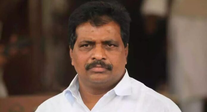 ഹജ്ജ് യാത്രക്കാരുടെ വിമാന നിരക്കിൽ 10,000 രൂപ വർധന അന്യായമെന്ന് കൊടിക്കുന്നിൽ സുരേഷ് എം.പി ഹജ്ജ് യാത്രക്കാരുടെ വിമാന നിരക്കിൽ 10,000 രൂപ വർധന അന്യായമെന്ന് കൊടിക്കുന്നിൽ സുരേഷ് എം.പി