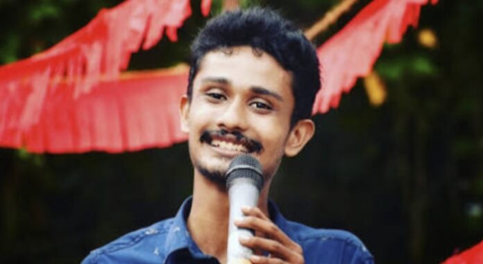 എസ്എഫ്ഐക്കെതിരെയുള്ള ബ്ലേഡ് ആരോപണം വ്യാജം? ബാരിക്കേഡ് ദൃശ്യങ്ങൾ പുറത്തുവിട്ട് വെല്ലുവിളിയുമായി എം. ശിവപ്രസാദ് എസ്എഫ്ഐക്കെതിരെയുള്ള ബ്ലേഡ് ആരോപണം വ്യാജം? ബാരിക്കേഡ് ദൃശ്യങ്ങൾ പുറത്തുവിട്ട് വെല്ലുവിളിയുമായി എം. ശിവപ്രസാദ്