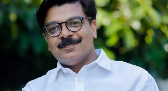 പ്രതിപക്ഷത്തെ ചാരി സർക്കാരിനെ വിമർശിച്ച് കുഴൽനാടൻ പ്രതിപക്ഷത്തെ ചാരി സർക്കാരിനെ വിമർശിച്ച് കുഴൽനാടൻ