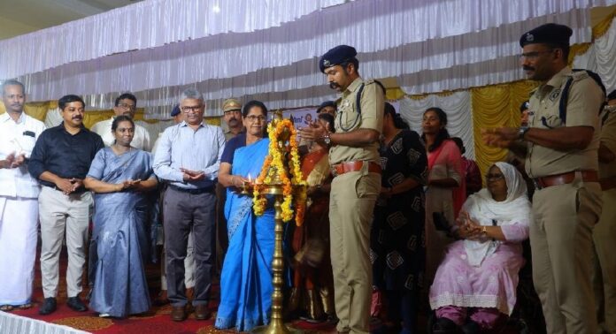 പത്തനംതിട്ട ജില്ലാ പോലീസിന്റെ നേതൃത്വത്തിൽ തൂഫാൻ വാരിയേഴ്സിനായി സംഘടിപ്പിച്ച ഓറിയന്റേഷൻ ക്ലാസ് വൻ വിജയമായി പത്തനംതിട്ട ജില്ലാ പോലീസിന്റെ നേതൃത്വത്തിൽ തൂഫാൻ വാരിയേഴ്സിനായി സംഘടിപ്പിച്ച ഓറിയന്റേഷൻ ക്ലാസ് വൻ വിജയമായി