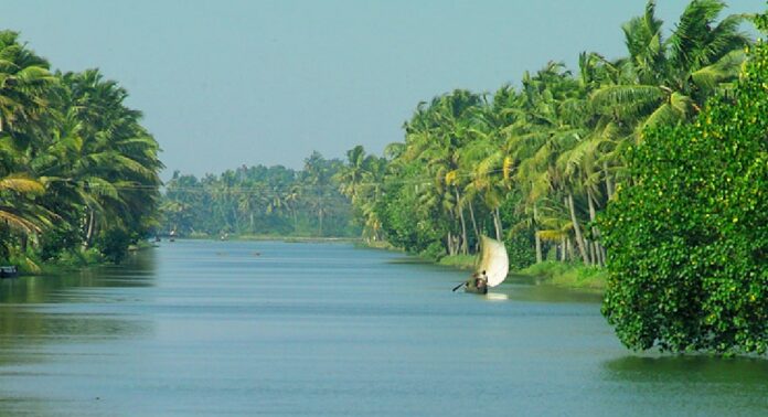 കുട്ടനാട് ലോക പൈതൃക പട്ടികയിലേക്ക് ; യുനെസ്കോയ്ക്ക് ശുപാർശ നൽകാൻ കേന്ദ്ര സർക്കാർ കുട്ടനാട് ലോക പൈതൃക പട്ടികയിലേക്ക് ; യുനെസ്കോയ്ക്ക് ശുപാർശ നൽകാൻ കേന്ദ്ര സർക്കാർ