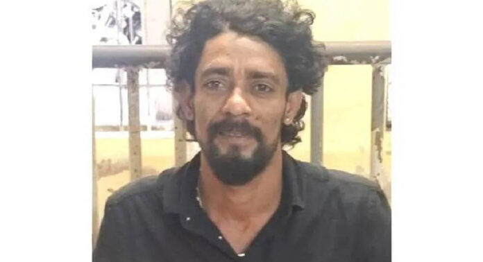 കുപ്രസിദ്ധ ഗുണ്ട അട്ടാണി അനീഷ് വീണ്ടും പോലീസ് പിടിയിൽ കുപ്രസിദ്ധ ഗുണ്ട അട്ടാണി അനീഷ് വീണ്ടും പോലീസ് പിടിയിൽ