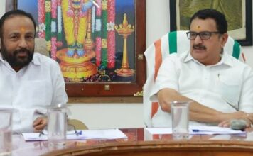 ഗുരുവായൂരപ്പന്റെ ഒരു തുണ്ട് ഭൂമി പോലും നഷ്ടപ്പെടുത്താന് അനുവദിക്കില്ല , ദര്ശനത്തിന് വിര്ച്വല് ക്യൂ ഉടന് : കെ മുരളീധരന്