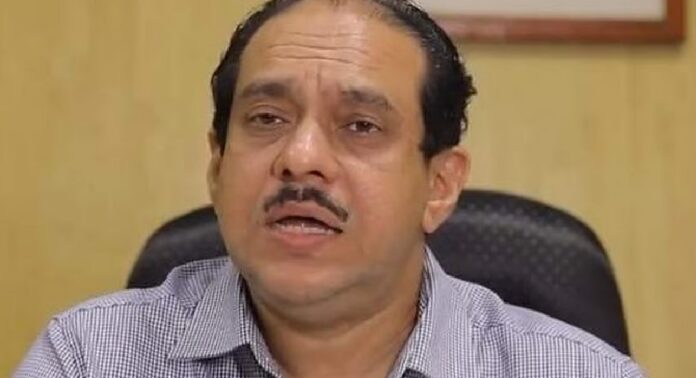 മുഹമ്മദ് ഹനീഷിന് തിരിച്ചടി ; കശുവണ്ടി വികസന കോര്പറേഷന് അഴിമതി കേസില് കോടതിയലക്ഷ്യ നടപടികള് നേരിടണം മുഹമ്മദ് ഹനീഷിന് തിരിച്ചടി ; കശുവണ്ടി വികസന കോര്പറേഷന് അഴിമതി കേസില് കോടതിയലക്ഷ്യ നടപടികള് നേരിടണം