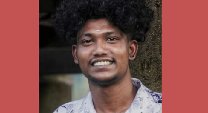 സ്കൂട്ടറിൽ പോയിക്കൊണ്ടിരിക്കവേ മരച്ചില്ല ഒടിഞ്ഞുവീണു , ഇടുക്കിയിൽ യുവാവിന് ദാരുണാന്ത്യം സ്കൂട്ടറിൽ പോയിക്കൊണ്ടിരിക്കവേ മരച്ചില്ല ഒടിഞ്ഞുവീണു , ഇടുക്കിയിൽ യുവാവിന് ദാരുണാന്ത്യം