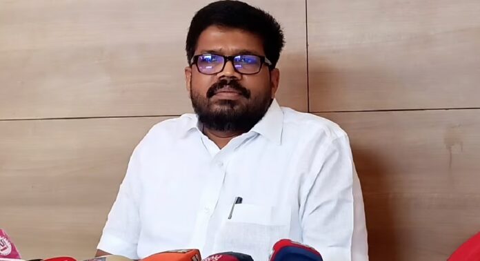 കെ കെ രാഗേഷിനെതിരെ സാമൂഹിക മാധ്യമങ്ങളില് രൂക്ഷവിമര്ശനം കെ കെ രാഗേഷിനെതിരെ സാമൂഹിക മാധ്യമങ്ങളില് രൂക്ഷവിമര്ശനം