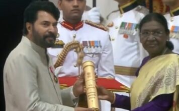പത്മ ഭൂഷൺ ഏറ്റുവാങ്ങി മമ്മൂട്ടി