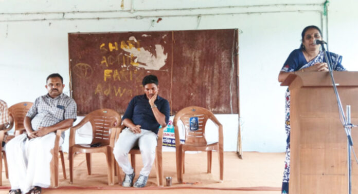 തോട്ടക്കോണം ഗവ.ഹയർ സെക്കൻഡറി സ്കൂളിൽ ആരോഗ്യ ബോധവത്ക്കരണ ക്ലാസ് നടന്നു തോട്ടക്കോണം ഗവ.ഹയർ സെക്കൻഡറി സ്കൂളിൽ ആരോഗ്യ ബോധവത്ക്കരണ ക്ലാസ് നടന്നു