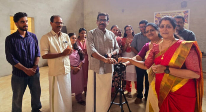 ഐരവൺ പി.എസ്.വി.പി.എം ഹയർ സെക്കൻഡറി സ്കൂളിൽ ദേശീയ ക്യാമറാ ദിനം ആചരിച്ചു ഐരവൺ പി.എസ്.വി.പി.എം ഹയർ സെക്കൻഡറി സ്കൂളിൽ ദേശീയ ക്യാമറാ ദിനം ആചരിച്ചു
