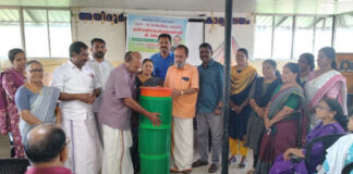 അയിരൂര് ഗ്രാമ പഞ്ചായത്തില് ജി ബിന് വിതരണം ചെയ്തു