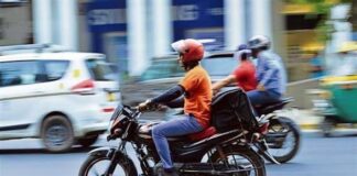 ഓർഡർ ചെയ്ത ഭക്ഷണം വൈകിയതിന് ക്രൂരത; ഡെലിവറി ബോയിയെ ഇസ്തിരിപ്പെട്ടി കൊണ്ട് അടിച്ചുവീഴ്ത്തി