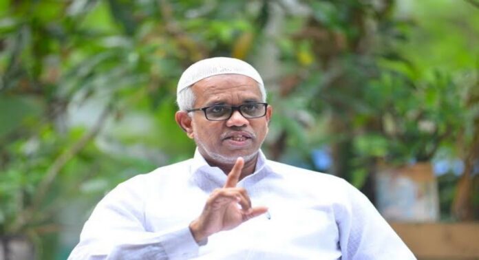 ’മദ്യമുതലാളിമാർക്ക് ഇത്രയും ആനുകൂല്യങ്ങൾ നൽകുന്നത് തെറ്റായ സന്ദേശം’; സർക്കാരിനെതിരെ അബ്ദു സമദ് പൂക്കോട്ടൂർ ’മദ്യമുതലാളിമാർക്ക് ഇത്രയും ആനുകൂല്യങ്ങൾ നൽകുന്നത് തെറ്റായ സന്ദേശം’; സർക്കാരിനെതിരെ അബ്ദു സമദ് പൂക്കോട്ടൂർ