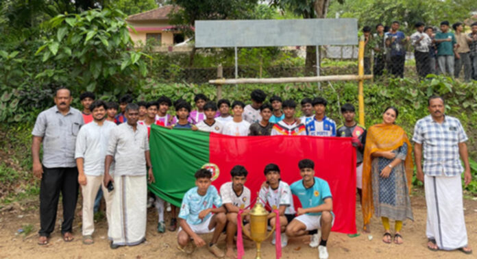 കാല്പന്ത് കളിയുടെ ആവേശത്തില് ഐരവൺ പി.എസ്.വി.പി.എം ഹയർ സെക്കൻഡറി സ്കൂൾ കാല്പന്ത് കളിയുടെ ആവേശത്തില് ഐരവൺ പി.എസ്.വി.പി.എം ഹയർ സെക്കൻഡറി സ്കൂൾ