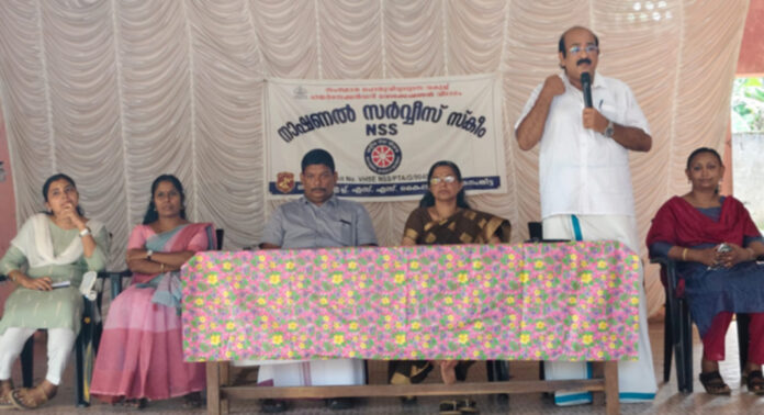 കൈപ്പട്ടൂർ ഗവണ്മെന്റ് വി.എച്ച്.എസ്.എസ് ലെ വായനാദിനാചരണം ശ്രദ്ധേയമായി കൈപ്പട്ടൂർ ഗവണ്മെന്റ് വി.എച്ച്.എസ്.എസ് ലെ വായനാദിനാചരണം ശ്രദ്ധേയമായി