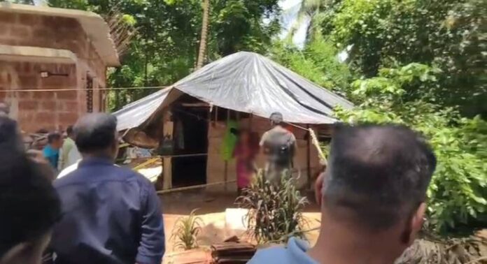 കോഴിക്കോട് പൊയിൽക്കാവിൽ സ്ത്രീയെ വെട്ടേറ്റ് മരിച്ച നിലയിൽ കണ്ടെത്തി കോഴിക്കോട് പൊയിൽക്കാവിൽ സ്ത്രീയെ വെട്ടേറ്റ് മരിച്ച നിലയിൽ കണ്ടെത്തി
