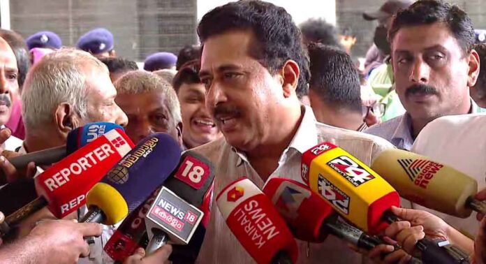 നിലവിളക്ക് വിവാദത്തിൽ പ്രതികരണവുമായി മന്ത്രി എൻ ഷംസുദ്ദീൻ നിലവിളക്ക് വിവാദത്തിൽ പ്രതികരണവുമായി മന്ത്രി എൻ ഷംസുദ്ദീൻ