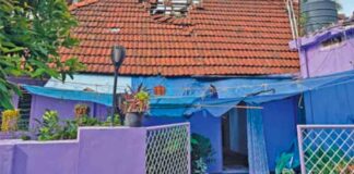 നെടുമ്പാശ്ശേരി വിമാനത്താവളത്തിൽ താഴ്ന്നിറങ്ങിയ വിമാനത്തിന്റെ കാറ്റടിച്ച് ഓടിട്ട വീടിന്റെ മേൽക്കൂര തകർന്നു