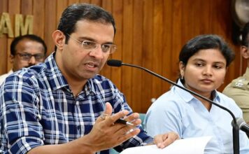 ഉന്നത വിദ്യാഭ്യാസ മേഖലയിൽ ഏതുതരത്തിലുള്ള കാവിവൽക്കരണം ഉണ്ടായാലും അതിനെ ശക്തമായി പ്രതിരോധിക്കുമെന്ന് മന്ത്രി റോജി.എം.ജോൺ
