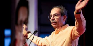 ഉദ്ധവ് താക്കറെയ്ക്ക് കനത്ത തിരിച്ചടി; ആറ് ശിവസേന എംപിമാർ ഏക്നാഥ് ഷിൻഡെ പക്ഷത്തേയ്ക്ക്, പ്രഖ്യാപനം ഇന്നുണ്ടായേക്കും