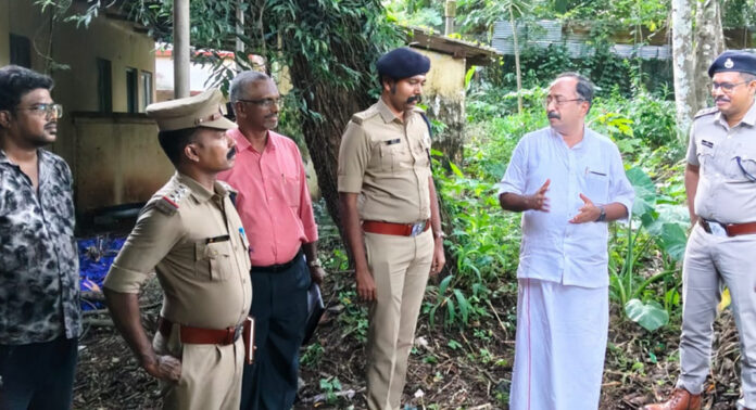 തിരുവല്ലയിൽ 12,000 ചതുരശ്ര അടിയില് പുതിയ പോലീസ് സ്റ്റേഷൻ കോംപ്ലക്സ് – നിര്മ്മാണം ഉടന് ആരംഭിക്കും : അഡ്വ. വർഗീസ് മാമ്മൻ എം.എൽ.എ തിരുവല്ലയിൽ 12,000 ചതുരശ്ര അടിയില് പുതിയ പോലീസ് സ്റ്റേഷൻ കോംപ്ലക്സ് – നിര്മ്മാണം ഉടന് ആരംഭിക്കും : അഡ്വ. വർഗീസ് മാമ്മൻ എം.എൽ.എ