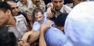 പ്രധാനമന്ത്രിയുടെ വസതിക്ക് മുന്നിലെ സംഘർഷം; പ്രതിഷേധ മാർച്ചിൽ പൊലീസിന്റെ ബലപ്രയോഗത്തിനിടെ രാഹുൽ ഗാന്ധിക്ക് പരിക്കേറ്റു