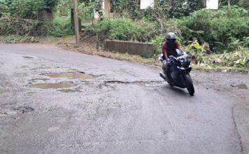 പെരുനാട് – പെരുന്തേനരുവി റോഡിലെ അശാസ്ത്രീയമായ കലുങ്ക് നിർമ്മാണം യാത്രക്കാരെ ദുരിതത്തിലാക്കുന്നു