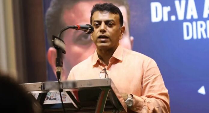 ആത്മാര്ത്ഥമായി ജോലി ചെയ്തിട്ടും അര്ഹതപ്പെട്ട സ്ഥിരം ഡയറക്ടര് പ്രൊമോഷന് നല്കാന് ഒരു സര്ക്കാരും തയ്യാറായിരുന്നില്ല: ഫേസ്ബുക്ക് പോസ്റ്റുമായി വി. എ അരുൺകുമാർ ആത്മാര്ത്ഥമായി ജോലി ചെയ്തിട്ടും അര്ഹതപ്പെട്ട സ്ഥിരം ഡയറക്ടര് പ്രൊമോഷന് നല്കാന് ഒരു സര്ക്കാരും തയ്യാറായിരുന്നില്ല: ഫേസ്ബുക്ക് പോസ്റ്റുമായി വി. എ അരുൺകുമാർ