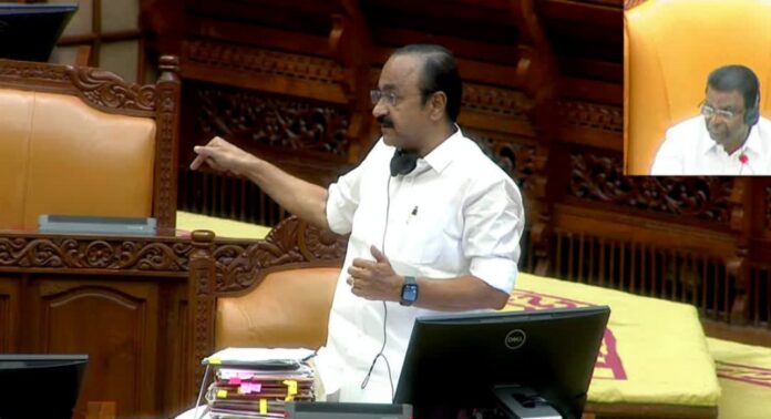 വിഴിഞ്ഞം തുറമുഖത്തിൽ എംഎസ്സി വിദേശനിക്ഷേപം നടത്തുന്ന കാര്യം അറിഞ്ഞിട്ടില്ലെന്ന് മുഖ്യമന്ത്രി വിഡി സതീശൻ വിഴിഞ്ഞം തുറമുഖത്തിൽ എംഎസ്സി വിദേശനിക്ഷേപം നടത്തുന്ന കാര്യം അറിഞ്ഞിട്ടില്ലെന്ന് മുഖ്യമന്ത്രി വിഡി സതീശൻ