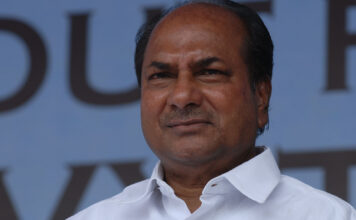 എകെ ആന്റണിക്കെതിരായ സൈബർ ആക്രമണത്തിൽ കേസെടുത്ത് പോലീസ്