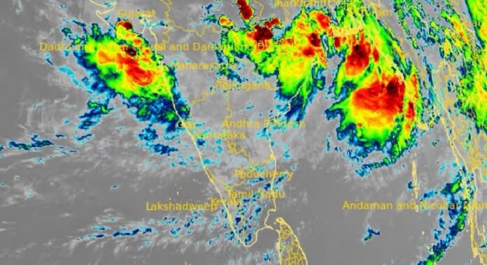 ന്യൂനമര്ദ്ദം തീവ്രമായി , 24 മണിക്കൂറിനകം കരയില് പ്രവേശിക്കും ന്യൂനമര്ദ്ദം തീവ്രമായി , 24 മണിക്കൂറിനകം കരയില് പ്രവേശിക്കും