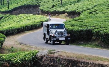 നെല്ലിയാമ്പതി ചുരത്തിൽ ഗതാഗത നിയന്ത്രണം