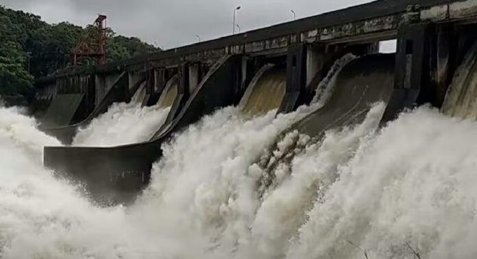 ചാലക്കുടി പുഴയുടെ തീരത്തുള്ളവര്ക്ക് ജാഗ്രതാ നിര്ദ്ദേശം ചാലക്കുടി പുഴയുടെ തീരത്തുള്ളവര്ക്ക് ജാഗ്രതാ നിര്ദ്ദേശം