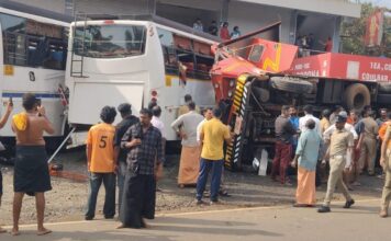 കണമല ഫയർഫോഴ്സ് വാഹനാപകടം ; ബ്രേക്ക് നഷ്ടപ്പെട്ടത് മൂലം