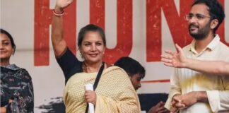 സമരമുഖത്തുനിന്ന് മടങ്ങിയ നടി ഷബാന ആസ്മിക്ക് ആരോഗ്യപ്രശ്നം; പന്നിപ്പനി ബാധയെന്ന് റിപ്പോർട്ട്