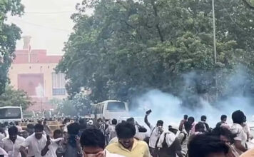 സി.ജെ.പി ‘ചലോ സംസദ്’ മാർച്ച് ; പ്രതിഷേധക്കാര്ക്ക് നേരെ കണ്ണീര്വാതക പ്രയോഗവും ലാത്തിച്ചാർജും