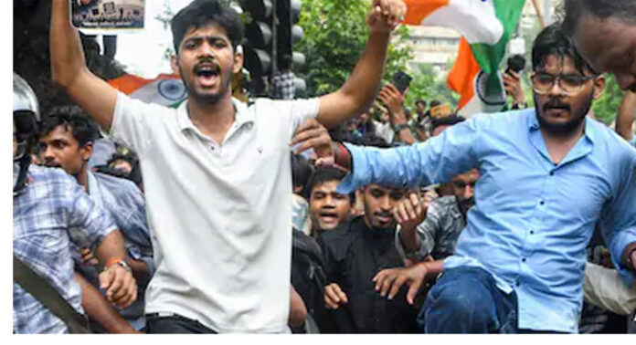 ഓൺലൈനായും പിന്തുണ ; സി.ജെ.പി. നിവേദനത്തിന്റെ ഭാഗമായത് ഒൻപതുലക്ഷത്തോളം പേർ ഓൺലൈനായും പിന്തുണ ; സി.ജെ.പി. നിവേദനത്തിന്റെ ഭാഗമായത് ഒൻപതുലക്ഷത്തോളം പേർ