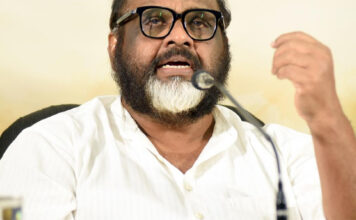 കോവിഡിൽ നിർത്തിയ ബസുകൾ പുനരാരംഭിക്കും ; സ്വകാര്യബസ് മേഖല നേരിടുന്ന പ്രതിസന്ധി പരിഹരിക്കും