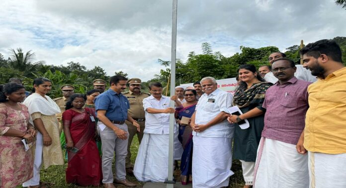 റാന്നിയിൽ മനുഷ്യ–വന്യജീവി സംഘർഷം ലഘൂകരിക്കാൻ 2.29 കോടി രൂപയുടെ പദ്ധതികൾക്ക് തുടക്കം റാന്നിയിൽ മനുഷ്യ–വന്യജീവി സംഘർഷം ലഘൂകരിക്കാൻ 2.29 കോടി രൂപയുടെ പദ്ധതികൾക്ക് തുടക്കം