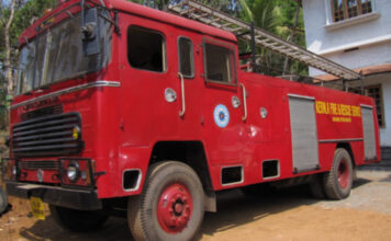 കിണറ്റില് അകപ്പെട്ട വൃദ്ധ മാതാവിന് രക്ഷകരായി പത്തനംതിട്ട ഫയര് ഫോഴ്സ്
