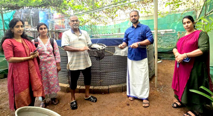 കോഴഞ്ചേരിയില് മല്സ്യകൃഷി വിളവെടുപ്പ് നടത്തി കോഴഞ്ചേരിയില് മല്സ്യകൃഷി വിളവെടുപ്പ് നടത്തി