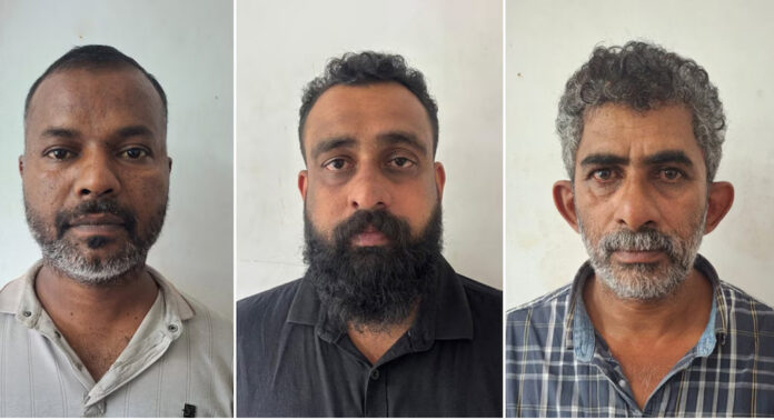 മുംബൈയിൽ നിന്ന് സ്വർണം കൊണ്ടുവരുന്നതായി വിവരം ലഭിച്ചു, ഫോളോ ചെയ്ത് കവർച്ച ; 3 പേർ അറസ്റ്റിൽ മുംബൈയിൽ നിന്ന് സ്വർണം കൊണ്ടുവരുന്നതായി വിവരം ലഭിച്ചു, ഫോളോ ചെയ്ത് കവർച്ച ; 3 പേർ അറസ്റ്റിൽ
