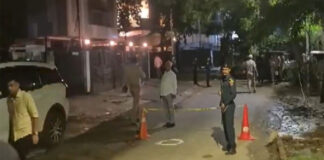 വ്യവസായിക്ക് നേരെ വെടിയുതിർത്തു ; പോലീസ് ഏറ്റുമുട്ടലിൽ 4 മാഫിയ സംഘാംഗങ്ങൾ കൊല്ലപ്പെട്ടു
