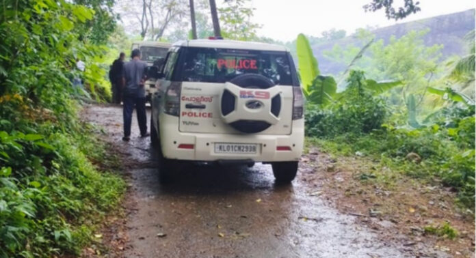 കോന്നി കാട്ടാത്തി ഉന്നതിയില് ഊരുമൂപ്പനെ കാണാതായ സംഭവം ; കടാവര് നായയെ എത്തിച്ച് നടത്തിയ തെരച്ചിലും വിഫലമായി കോന്നി കാട്ടാത്തി ഉന്നതിയില് ഊരുമൂപ്പനെ കാണാതായ സംഭവം ; കടാവര് നായയെ എത്തിച്ച് നടത്തിയ തെരച്ചിലും വിഫലമായി