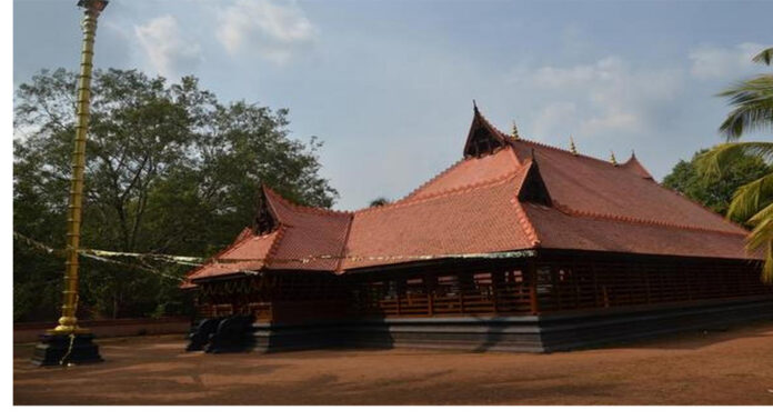 കേരളകലാമണ്ഡലത്തിലെ അധ്യാപക നിയമനത്തിനെതിരെ കോൺഗ്രസ് സമരം ; കൂകിവിളിച്ച് വിദ്യാർത്ഥികൾ കേരളകലാമണ്ഡലത്തിലെ അധ്യാപക നിയമനത്തിനെതിരെ കോൺഗ്രസ് സമരം ; കൂകിവിളിച്ച് വിദ്യാർത്ഥികൾ