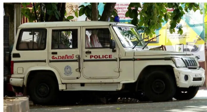 സഹപ്രവർത്തകന് എതിരെ ഉന്നത ഉദ്യോഗസ്ഥർക്ക് പരാതികത്ത് ; അബദ്ധത്തിൽ സ്റ്റാറ്റസ് ആക്കി പോലീസ് ഉദ്യോഗസ്ഥൻ സഹപ്രവർത്തകന് എതിരെ ഉന്നത ഉദ്യോഗസ്ഥർക്ക് പരാതികത്ത് ; അബദ്ധത്തിൽ സ്റ്റാറ്റസ് ആക്കി പോലീസ് ഉദ്യോഗസ്ഥൻ