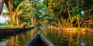 ‘ഇനി കേരള അല്ല കേരളം’ ; സംസ്ഥാനത്തിന്റെ പേരുമാറ്റം നിയമസഭ അംഗീകരിച്ചു