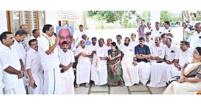 കെ.കരുണാകരൻ ധിഷണാശാലിയായ നേതാവും ശക്തനായ ഭരണാധികാരിയും ആന്റോ ആന്റണി എം.പി കെ.കരുണാകരൻ ധിഷണാശാലിയായ നേതാവും ശക്തനായ ഭരണാധികാരിയും ആന്റോ ആന്റണി എം.പി