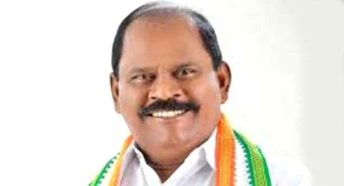 വ്യാജ പരാതിയില് അന്വേഷണം നടത്താതെ യുവാവിനെ മര്ദ്ധിച്ച സംഭവം കുറ്റക്കാര്ക്കെതിരെ നടപടി വേണം : പ്രൊഫ. സതീഷ് കൊച്ചുപറമ്പില് വ്യാജ പരാതിയില് അന്വേഷണം നടത്താതെ യുവാവിനെ മര്ദ്ധിച്ച സംഭവം കുറ്റക്കാര്ക്കെതിരെ നടപടി വേണം : പ്രൊഫ. സതീഷ് കൊച്ചുപറമ്പില്