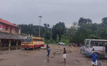 കൈ കാണിച്ചിട്ടും പ്രിയദർശിനി ബസ് നിർത്തിയില്ല : അധ്യാപികയുടെ പരാതിയിൽ അന്വേഷണത്തിന് നിർദേശിച്ച് മന്ത്രി